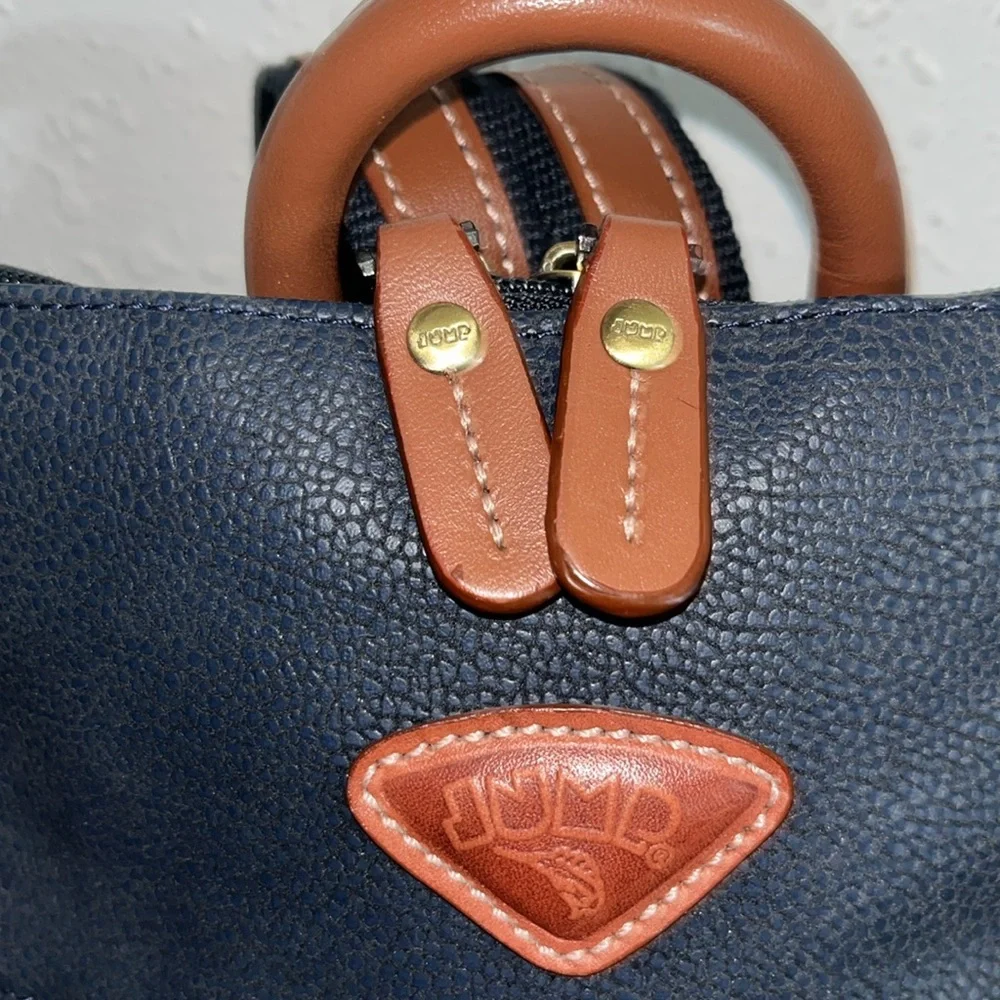 NWOT Ladies Jump flat backpack